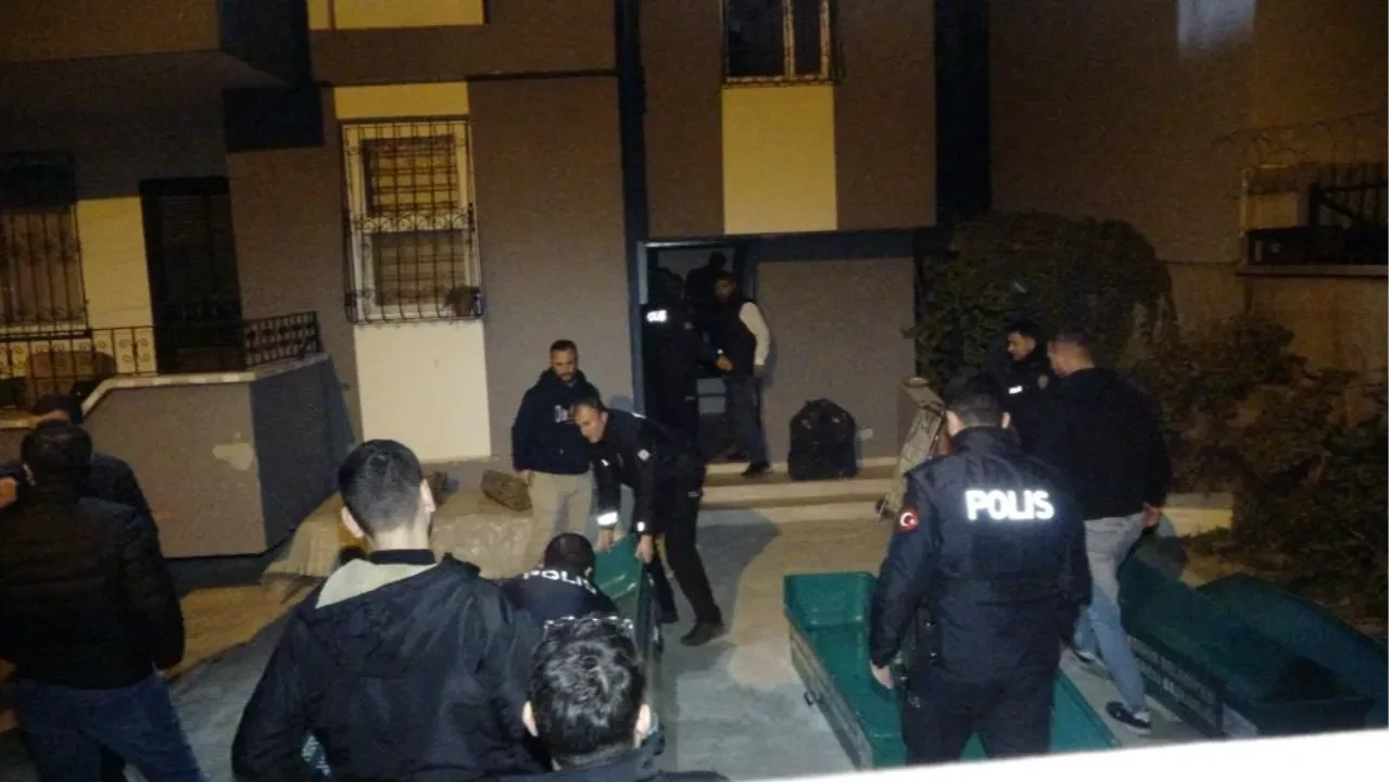 Adana'da acı haber! Önce çocuklarına kıydı sonra intihar etti