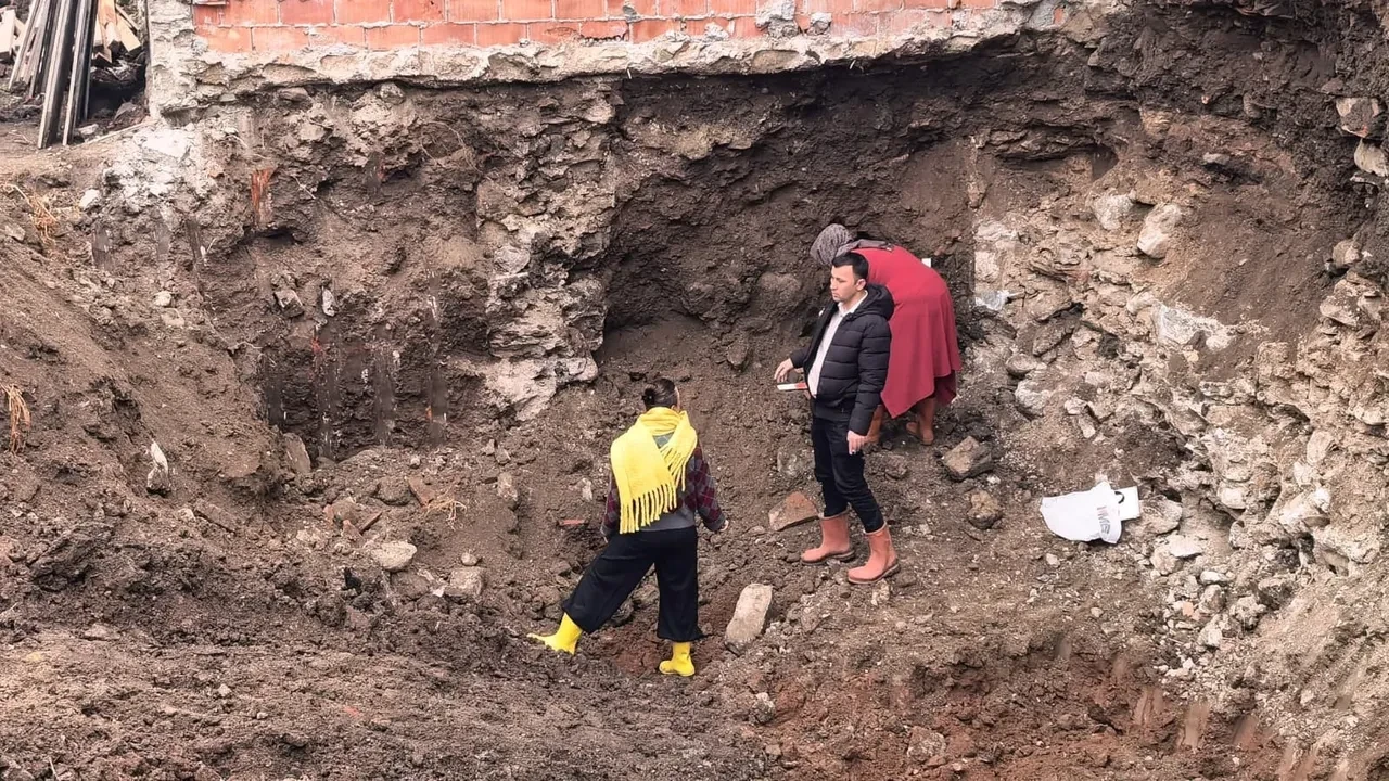 Bursa’da esrarengiz olay! Kazı sırasında ortaya çıktı, jandarma ablukaya aldı