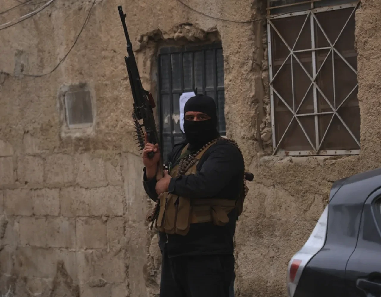 DEAŞ'a üst düzey darbe! Şam valisi ve yardımcıları yakalandı