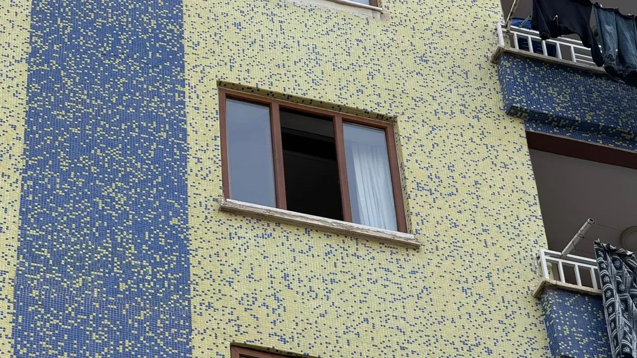 Diyarbakır’da akılalmaz olay: Cinnet geçiren anne bebeğini pencereden attı!