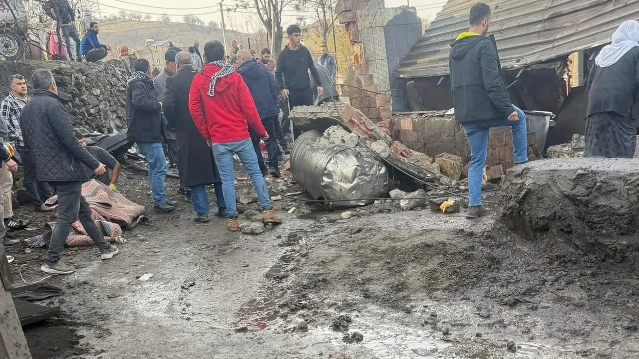 Diyarbakır’da peynir fabrikasında patlama: 5 işçi yaralandı