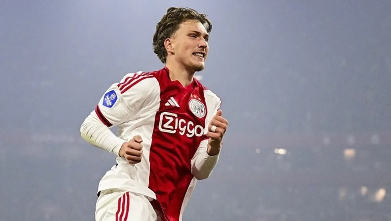 Galatasaray’da kanat takviyesi için sürpriz isim: Son kararı Okan Buruk verecek!