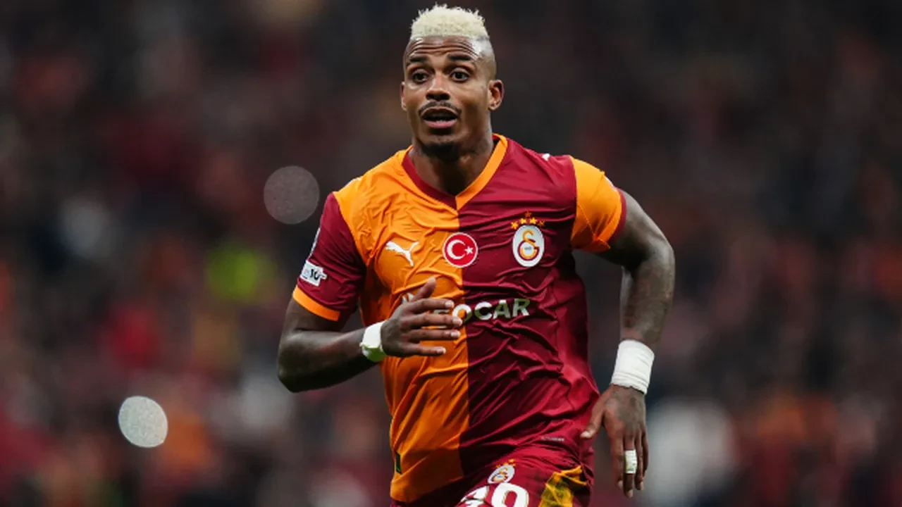 Galatasaray'da transfer harekatı: Yönetim 2 ismin biletini kesti!