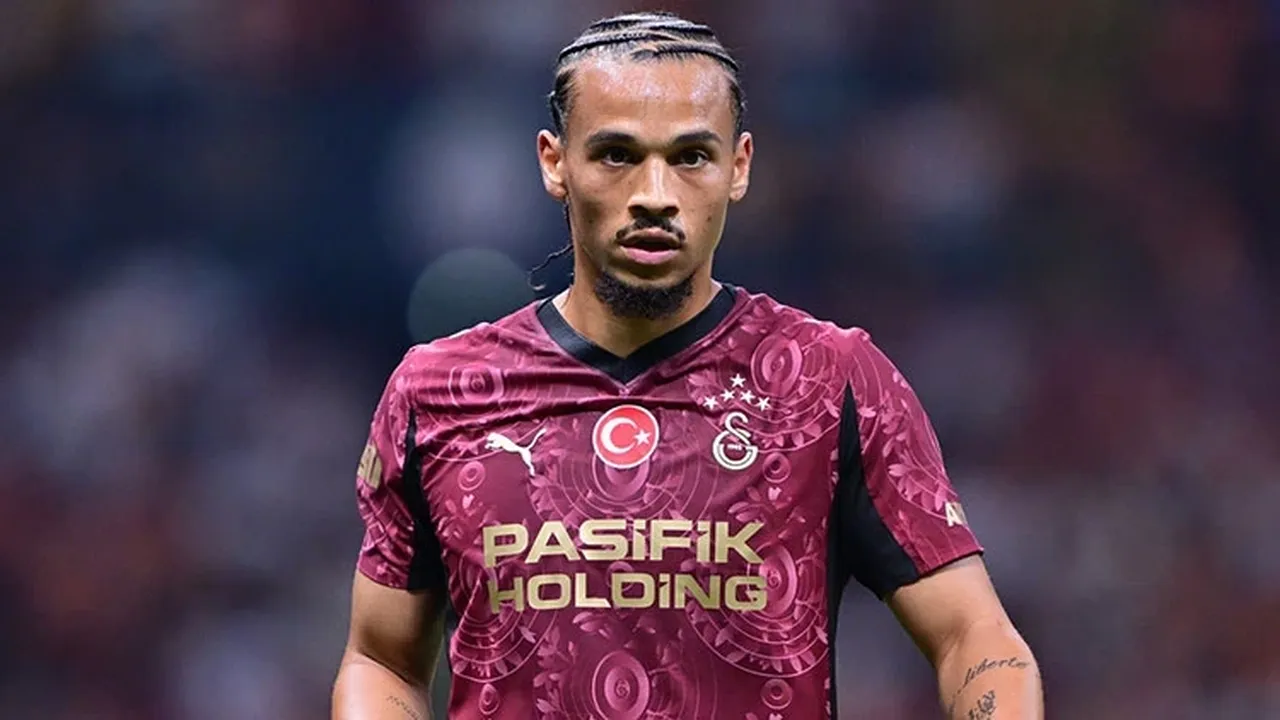 Galatasaray'da transfer harekatı: Yönetim 2 ismin biletini kesti!