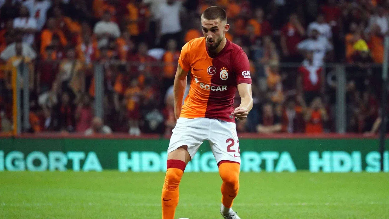 Galatasaray'da transfer harekatı: Yönetim 2 ismin biletini kesti!