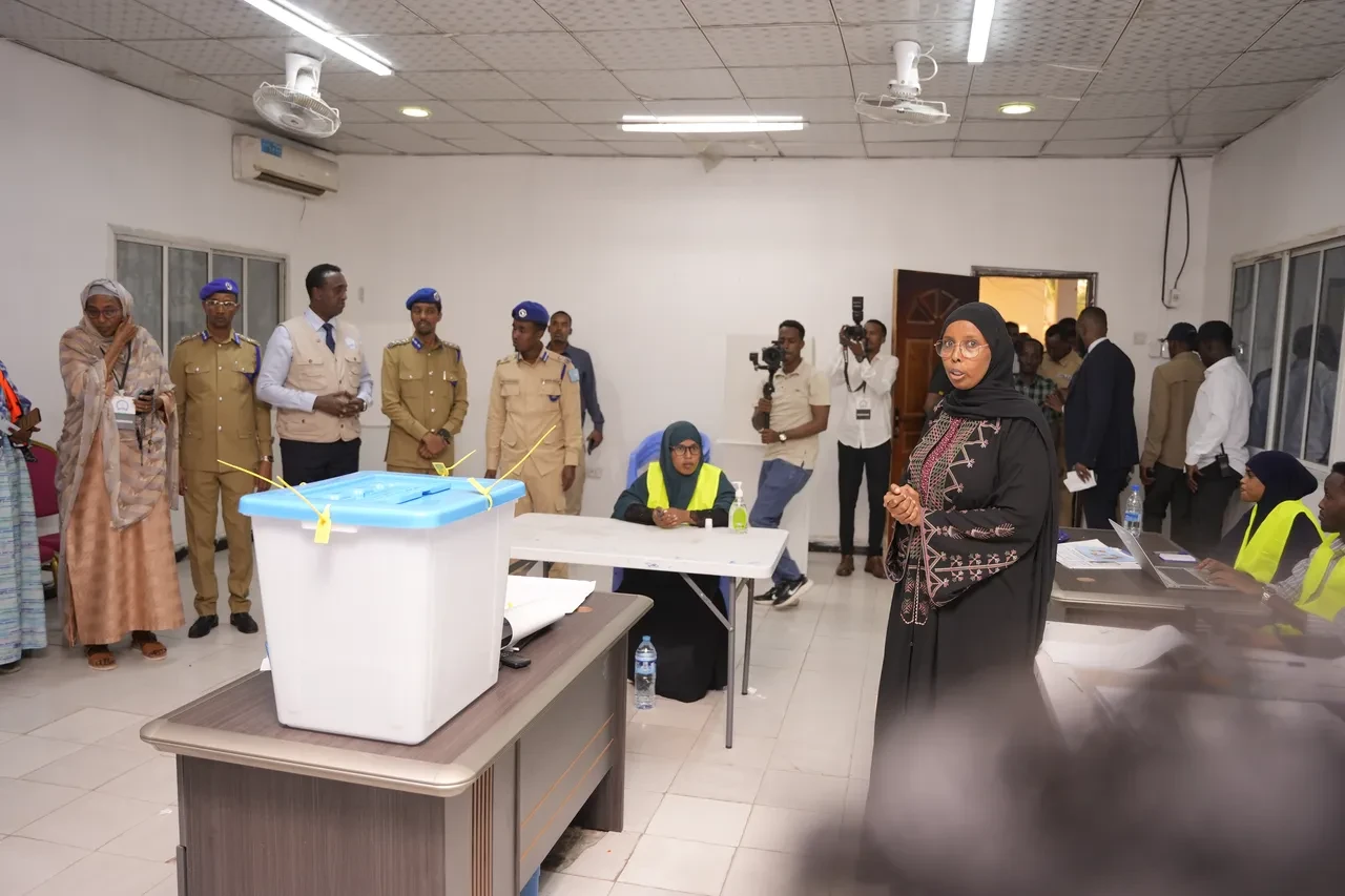 Halk 56 yıl sonra sandık başına yerel seçimler için gitti: Mogadişu'da tarihi an