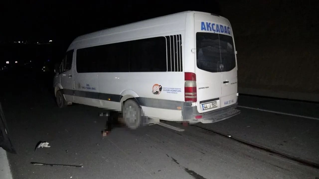 Karayolunda milyonluk yarış tayları telef oldu!