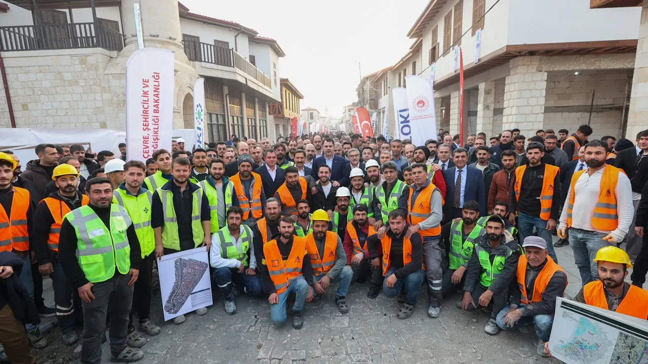 Murat Kurum 500 bin sosyal konut ve kentsel dönüşümde Yarısı Bizden Kampanyası'yla ilgili kararı duyurdu