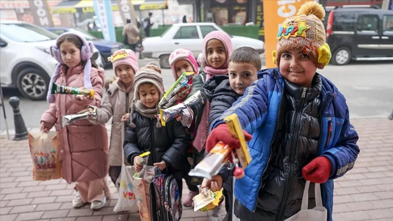 Osmanlı döneminden beri devam ediyor! 3 asırlık Şivlilik geleneği Konya'da çocuk bayramına dönüştü