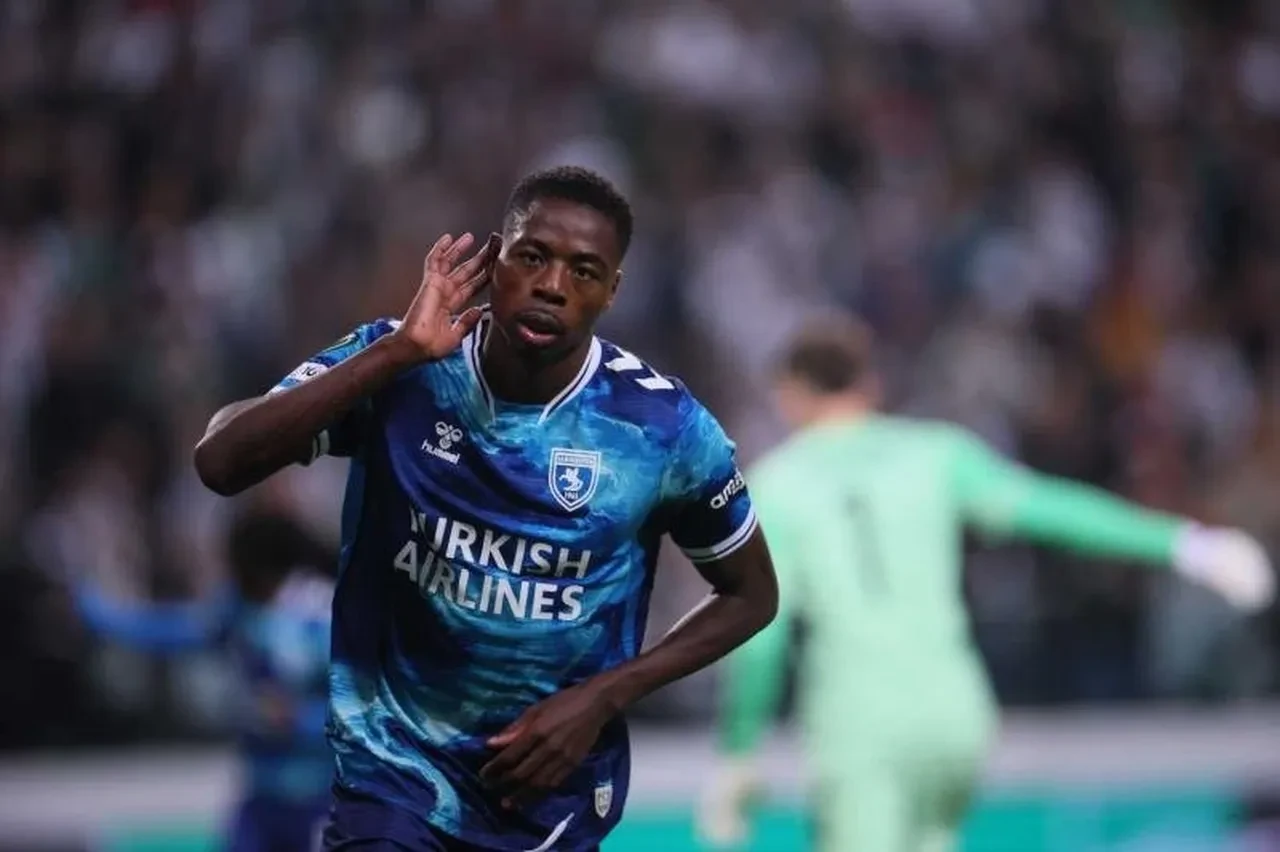 Samsunspor'un hocası Reis'ten Musaba'ya Fenerbahçe tepkisi: Bu davranış saygısızca