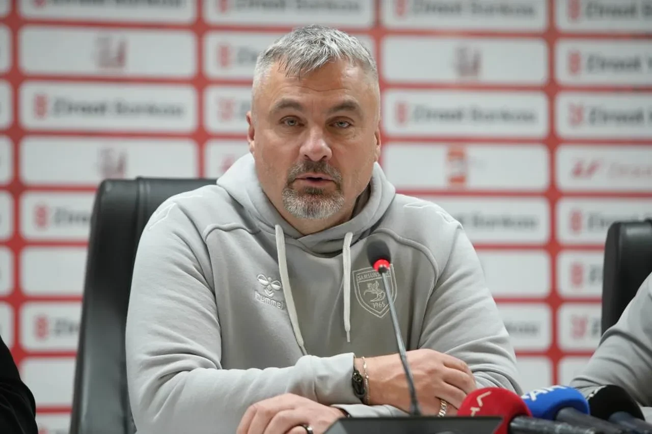 Samsunspor'un hocası Reis'ten Musaba'ya Fenerbahçe tepkisi: Bu davranış saygısızca