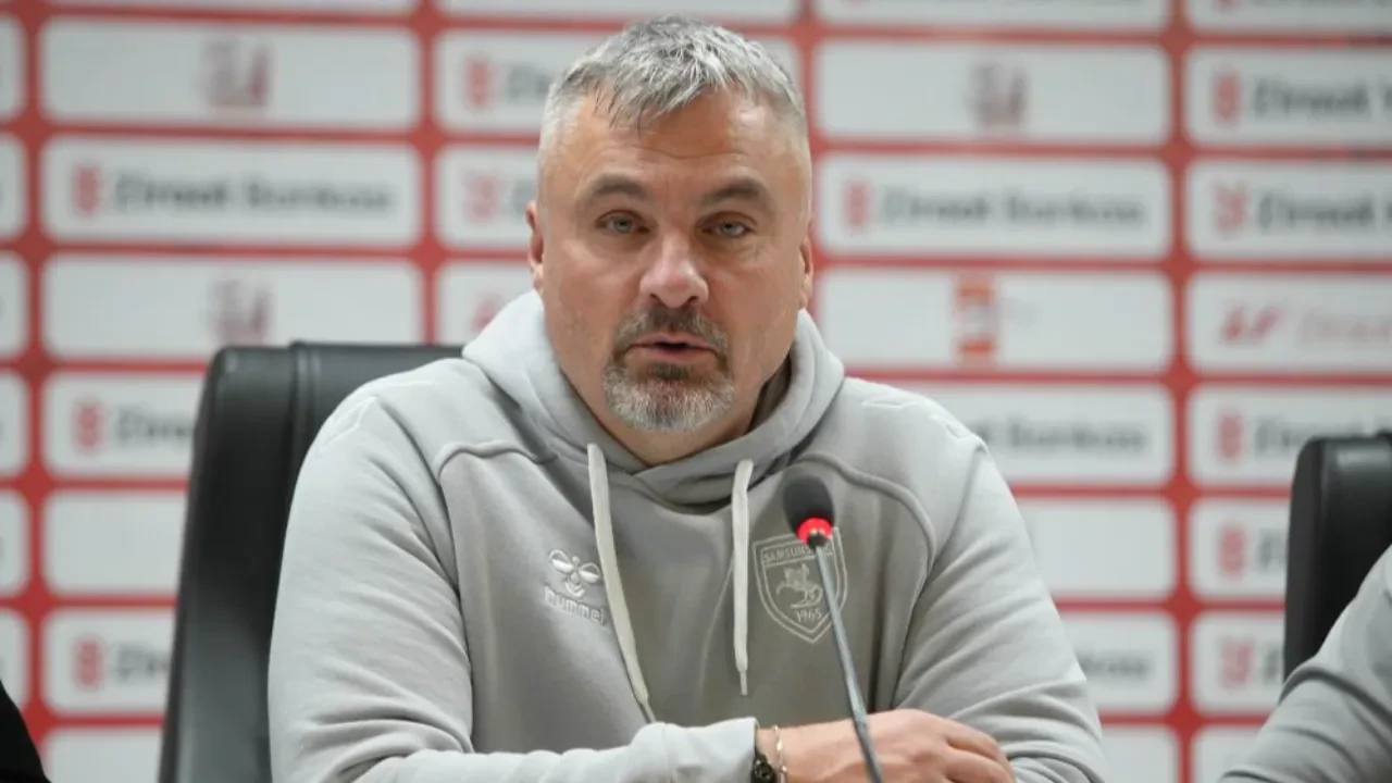 Samsunspor'un hocası Reis'ten Musaba'ya Fenerbahçe tepkisi: Bu davranış saygısızca