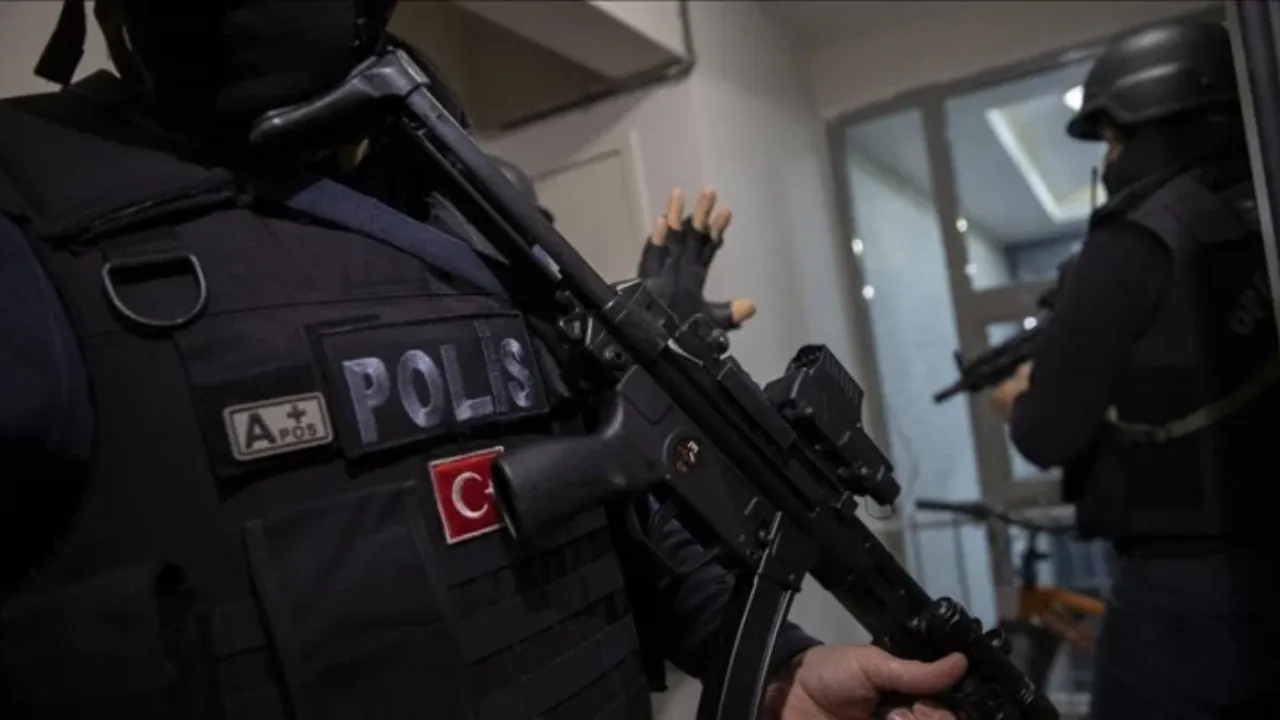 Uyuşturucu test sonuçlarını rüşvetle değiştiren 19 şüpheli tutuklandı