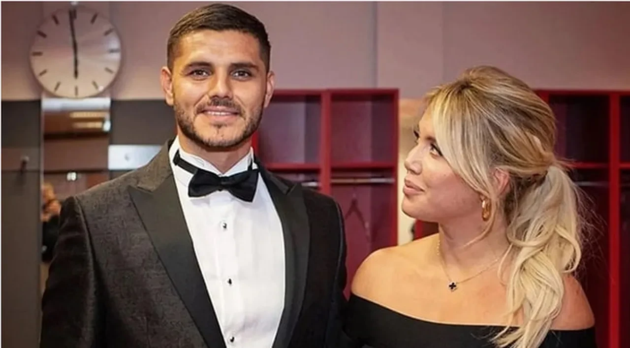 Wanda Nara Mauro Icardi'ye tavuk büyüsü yaptırdı! Icardi tavuk kümesine girerek olayı tiye aldı 