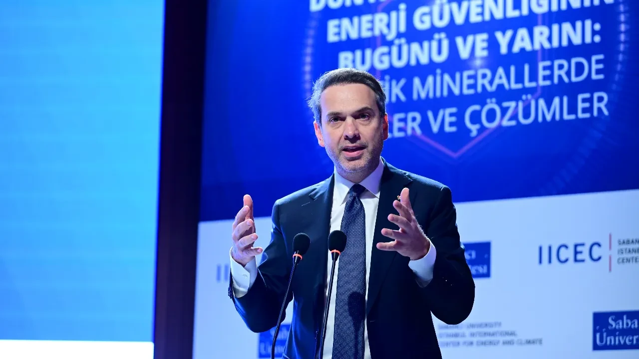 Bakan Bayraktar duyurdu: 2026'da nükleer ve yerli üretim şahlanıyor