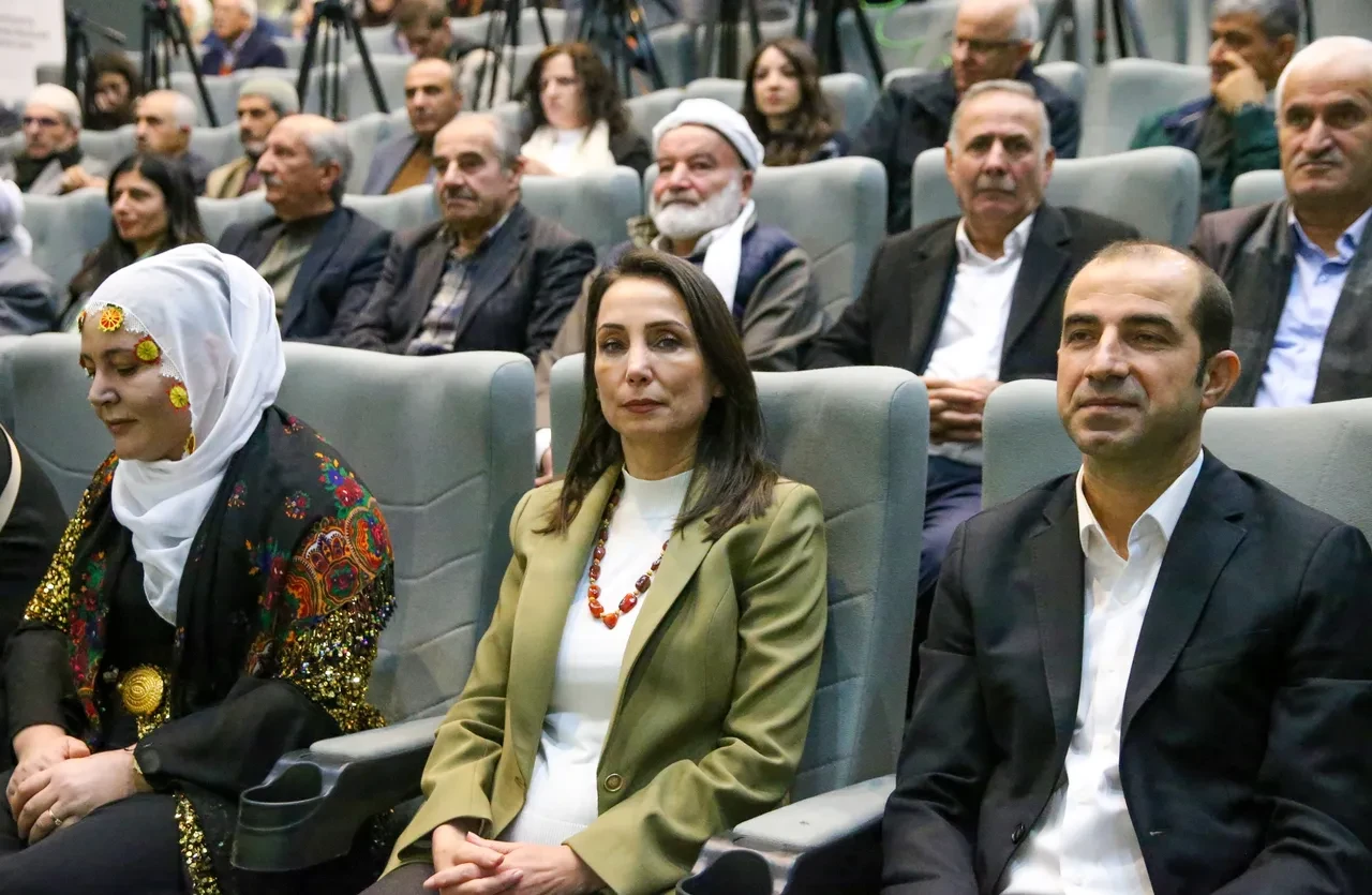 DEM Parti camilerde Kürtçe Kur’an okunmasını talep etti