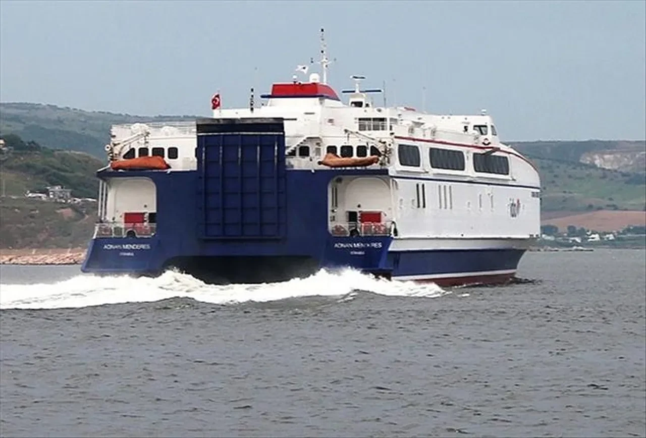 İDO ve BUDO'ya fırtına engeli! Seferler iptal edildi