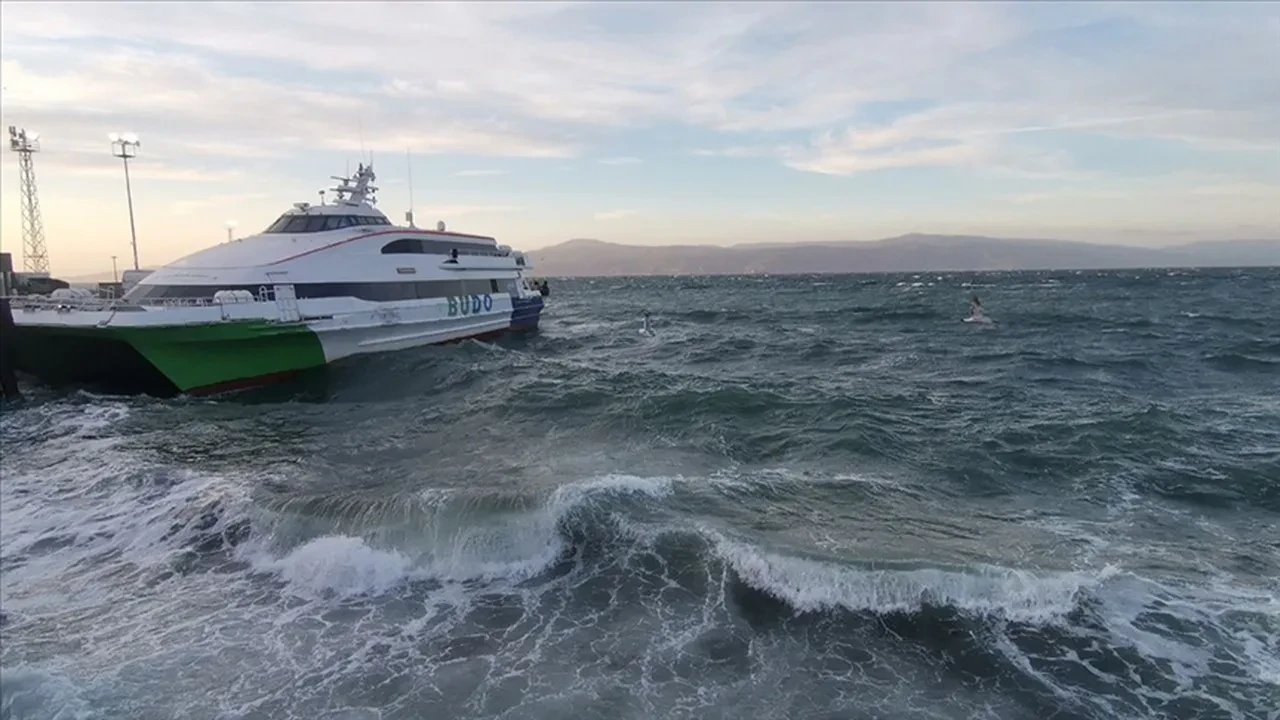 İDO ve BUDO'ya fırtına engeli! Seferler iptal edildi