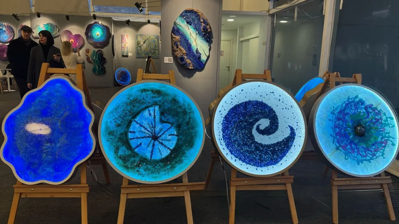 İffet Saraçoğulları’ndan zamanın ötesinde bir sanat deneyimi