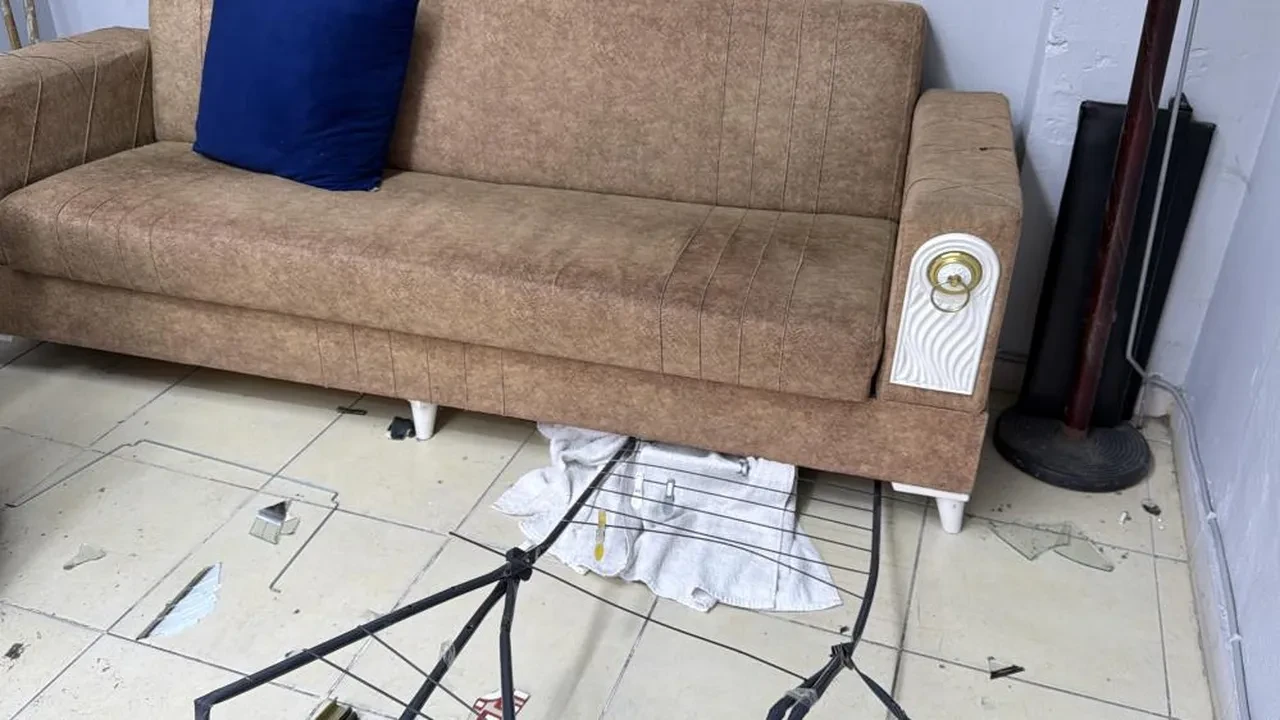 İstanbul'da bir garip kaza! Tıraş olurken araba çarptı