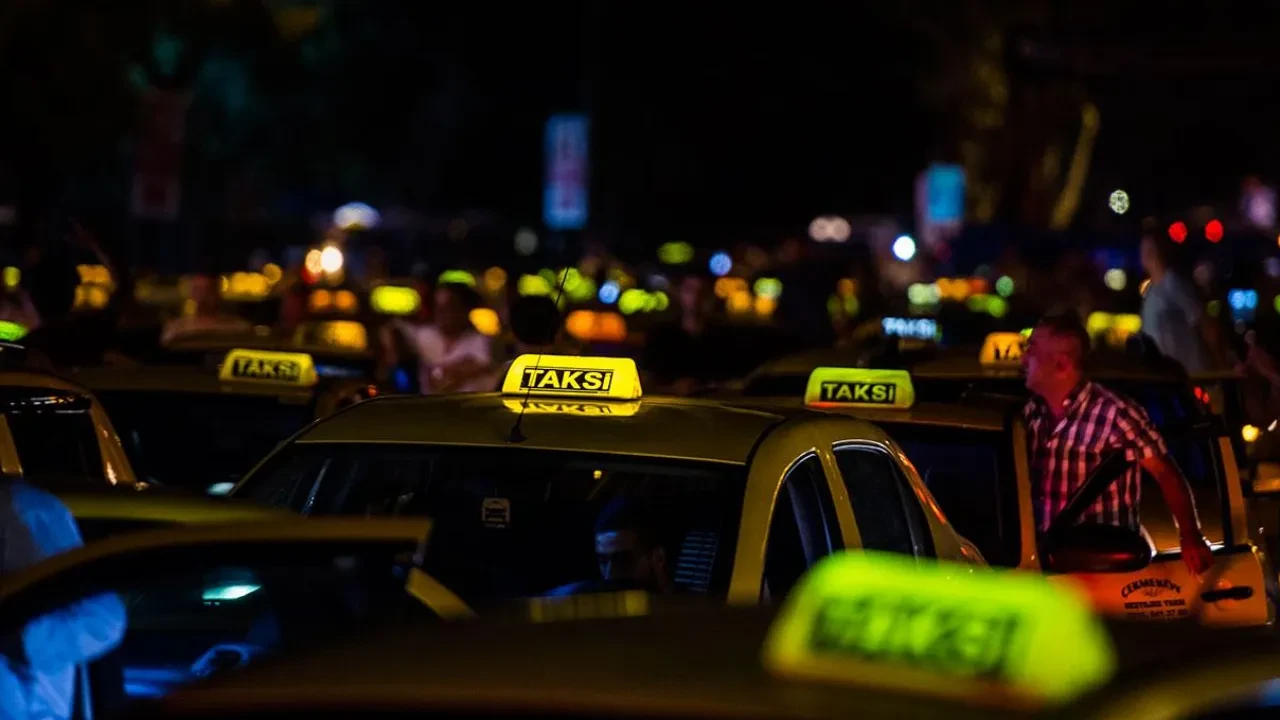 İstanbul'da taksi ücretine zam yolda! Talep edilen oran belli oldu