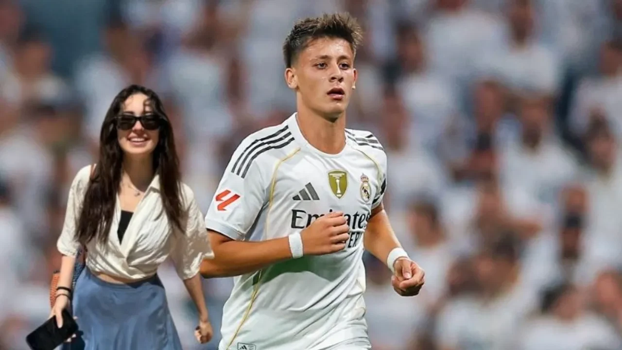 Arda Güler ile Duru Nayman'dan kuzey ışıklarında tatil