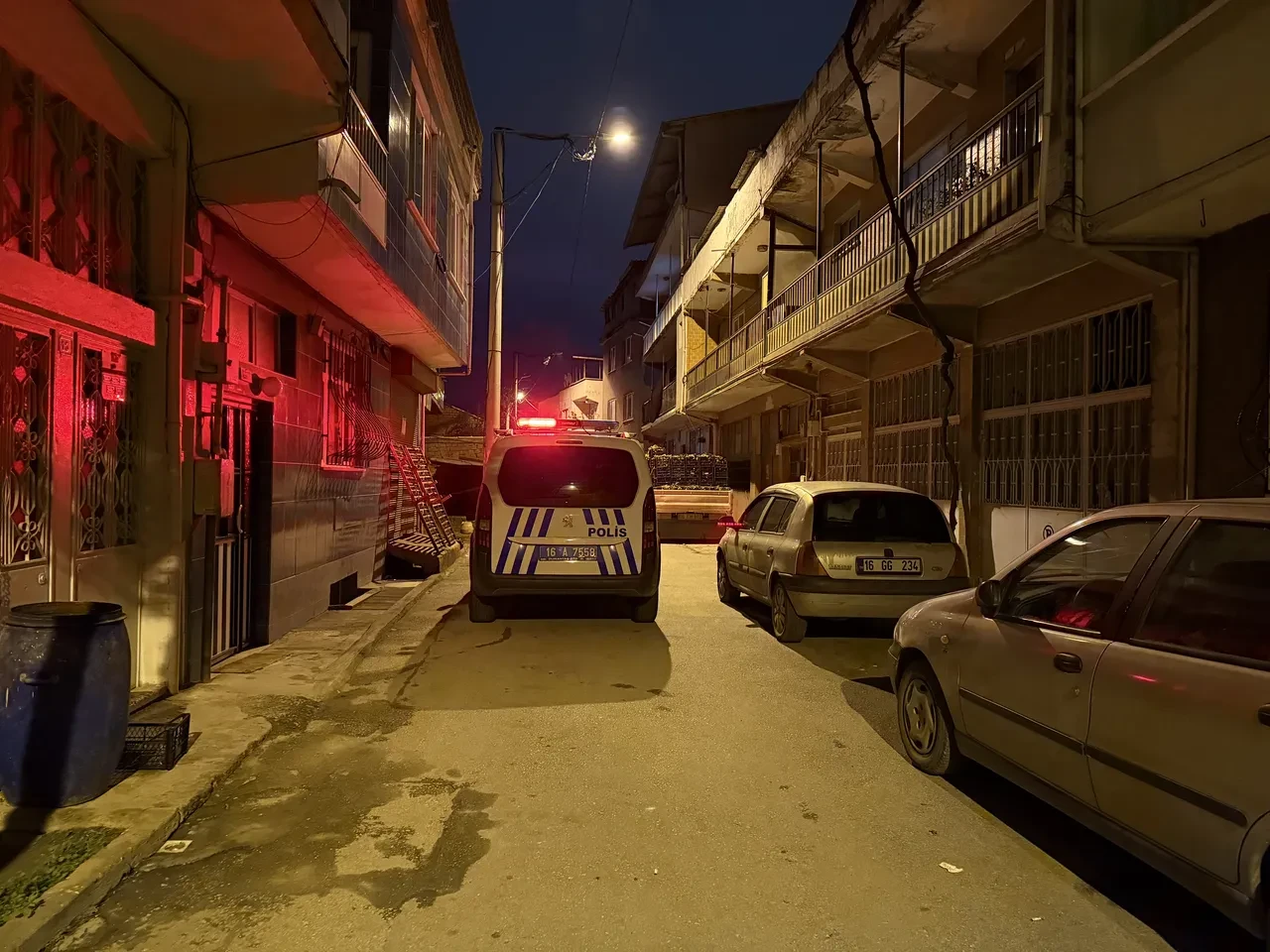 Bursa'da baba oğul tartışması kanlı bitti! Çıkan kavgada babasını bıçakladı