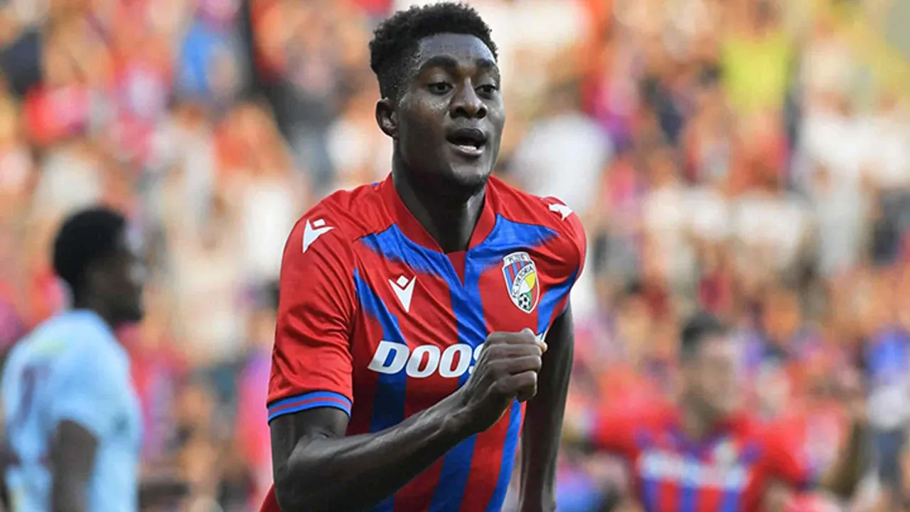 Galatasaray'ın yeni gol makinesi Çekya'dan! Nijeryalı golcü listede