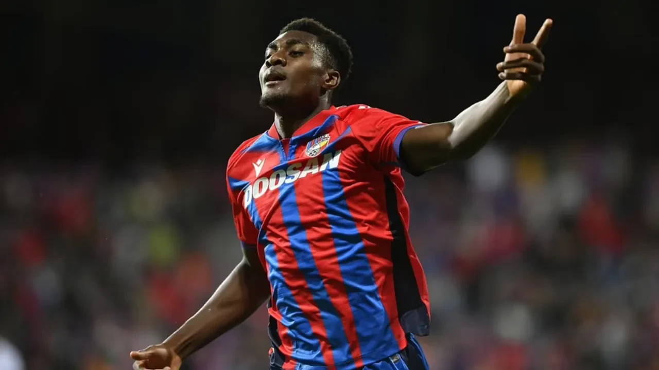 Galatasaray'ın yeni gol makinesi Çekya'dan! Nijeryalı golcü listede