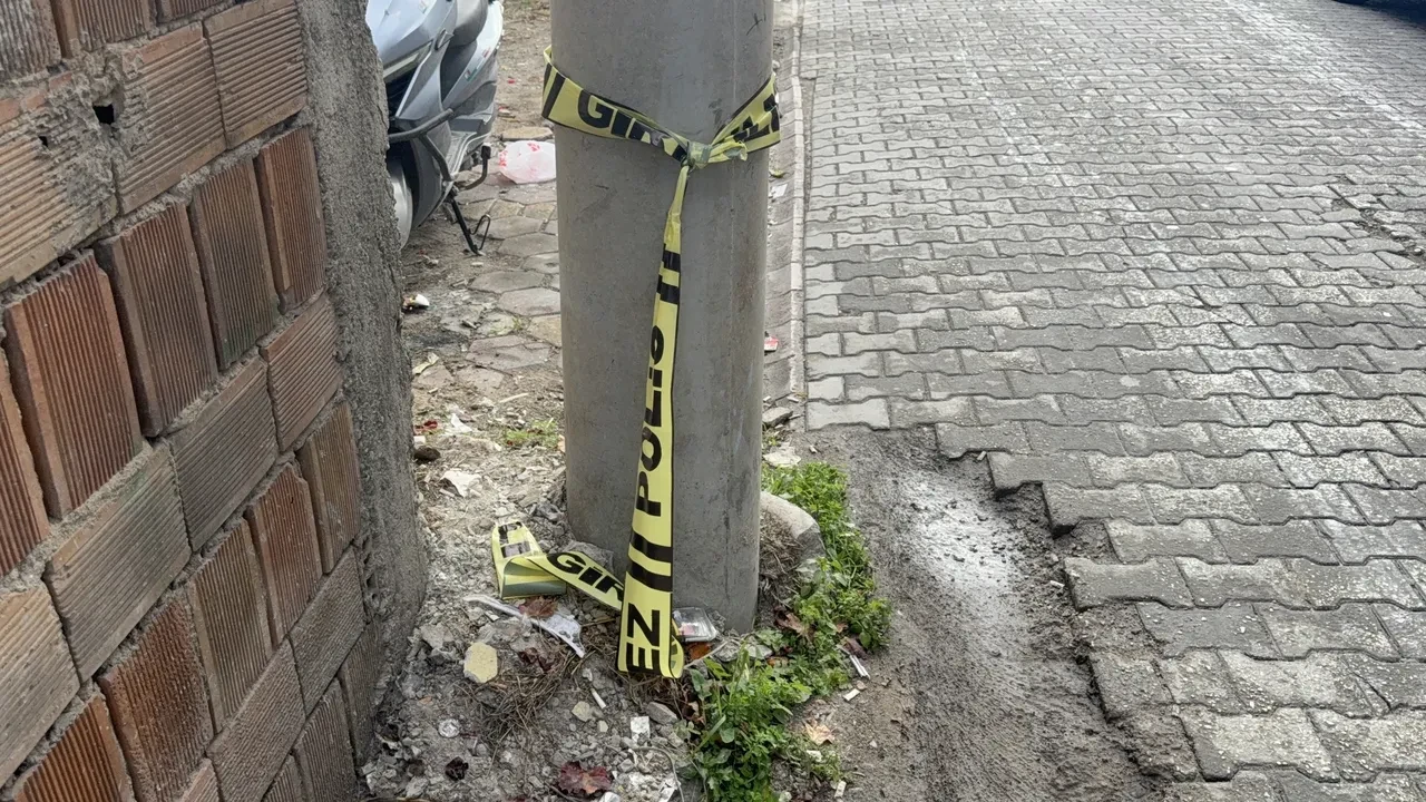 Kahvehaneciyle müşteriler arasında silahlı kavga! Ölü ve yaralılar var