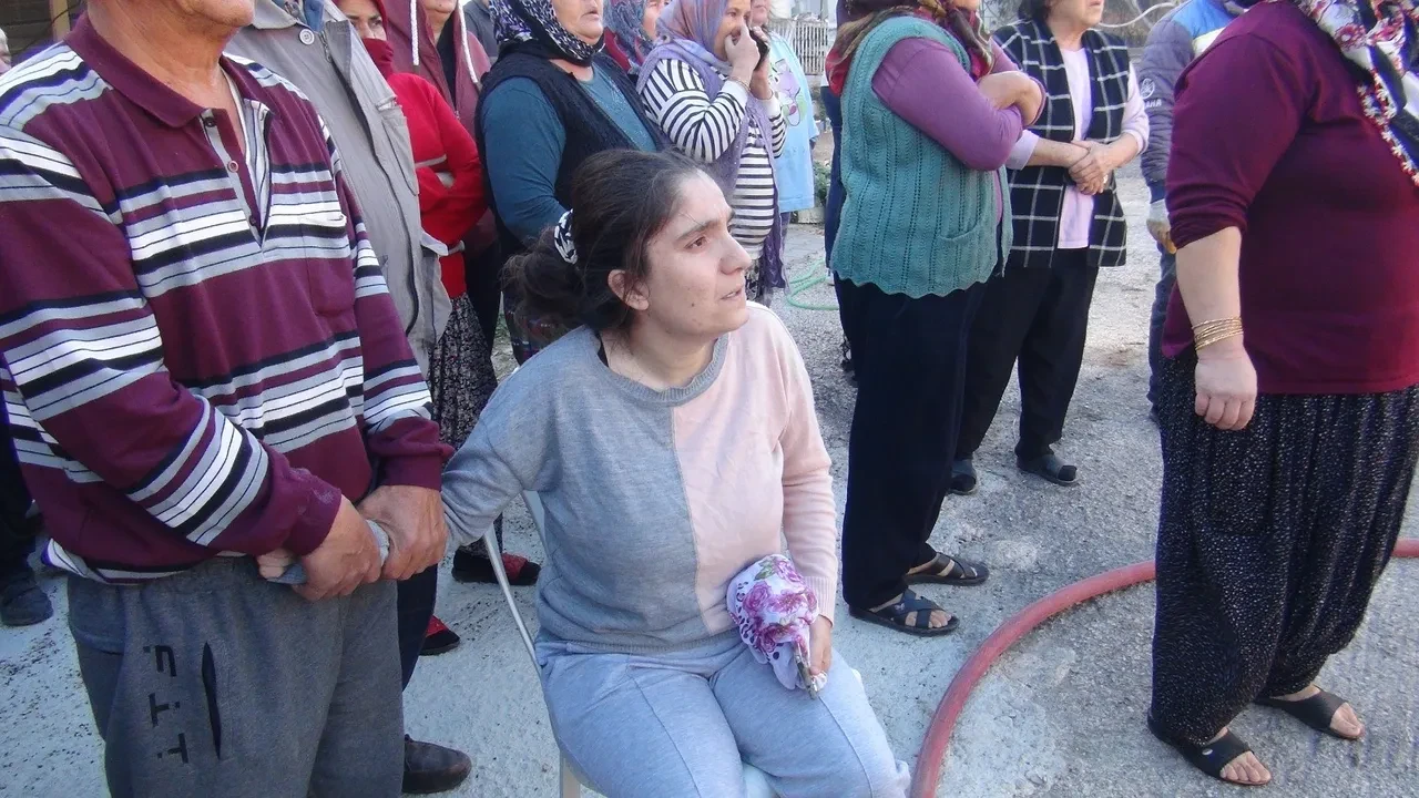 Mersin'de acı olay! Anne markete gitti, 2 çocuk çıkan yangında can verdi 