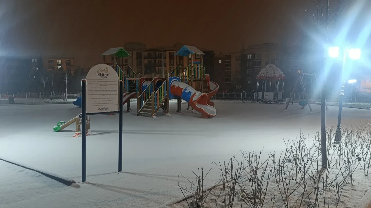 29 Aralık Kırşehir’de okullar tatil mi? Kırşehir'de kar yağışı başladı