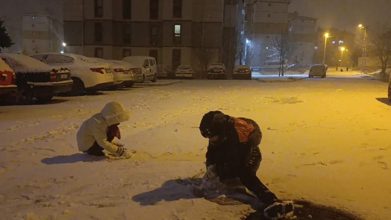 29 Aralık Kırşehir’de okullar tatil mi? Kırşehir'de kar yağışı başladı