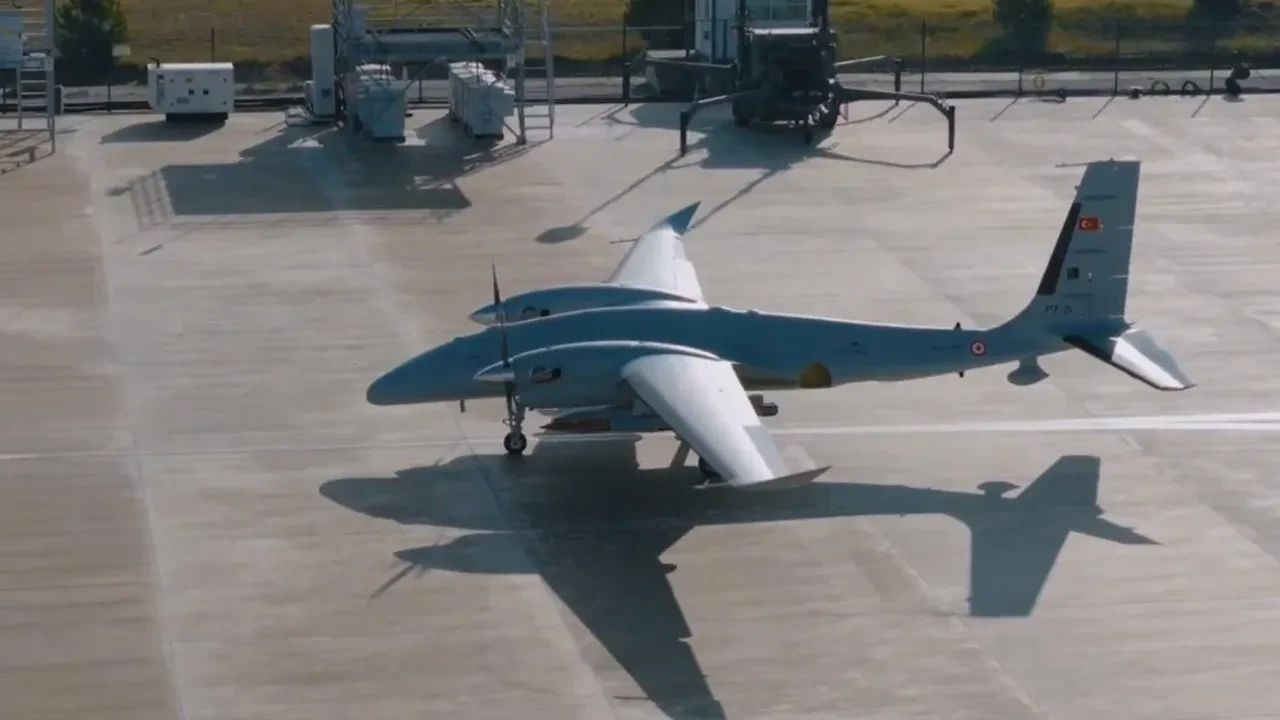 Bayraktar AKINCI'nın yeni gücü sahnede: Sığınak delici TOLUN tam isabet vurdu