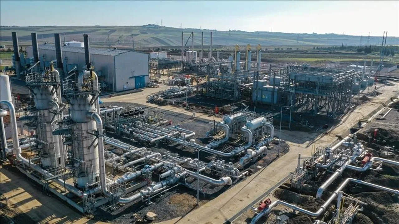 Dünyanın en çok doğalgaza sahip ülkeleri belli oldu! Türkiye rezervleri ile listeye hızlı giriş yaptı, pek çok ülkeyi geride bıraktı