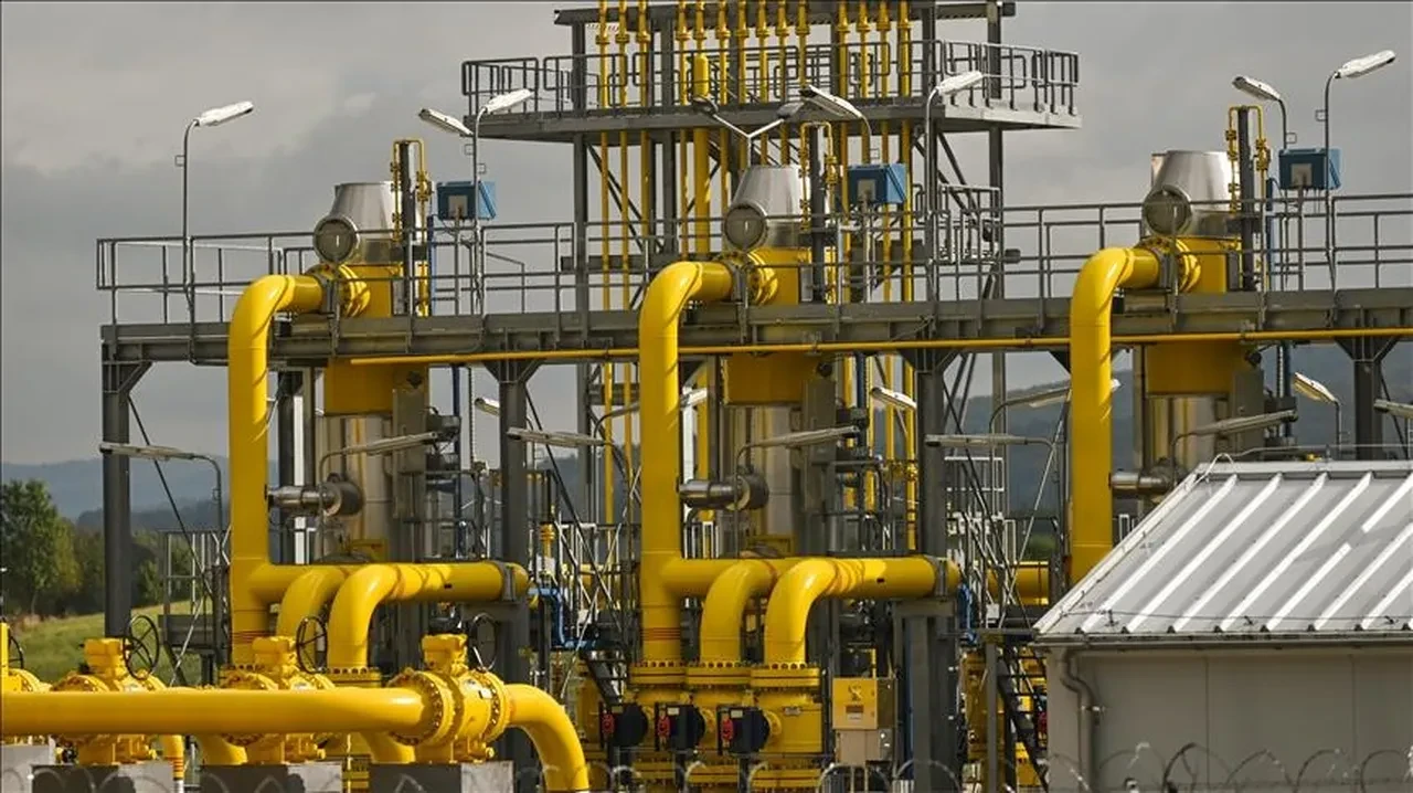 Dünyanın en çok doğalgaza sahip ülkeleri belli oldu! Türkiye rezervleri ile listeye hızlı giriş yaptı, pek çok ülkeyi geride bıraktı