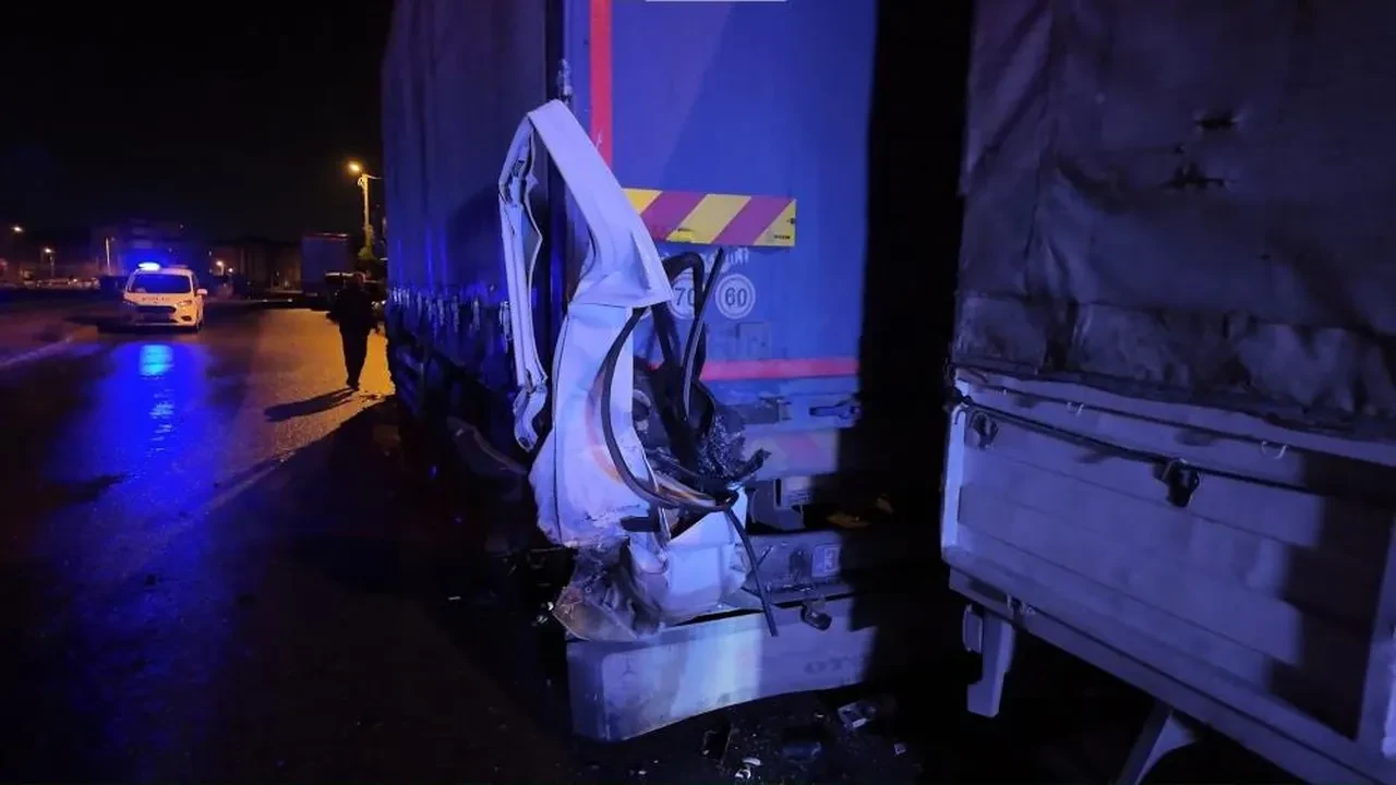 İstanbul'da zincirleme kaza! Alkollü sürücü dehşet saçtı: 4 yaralı