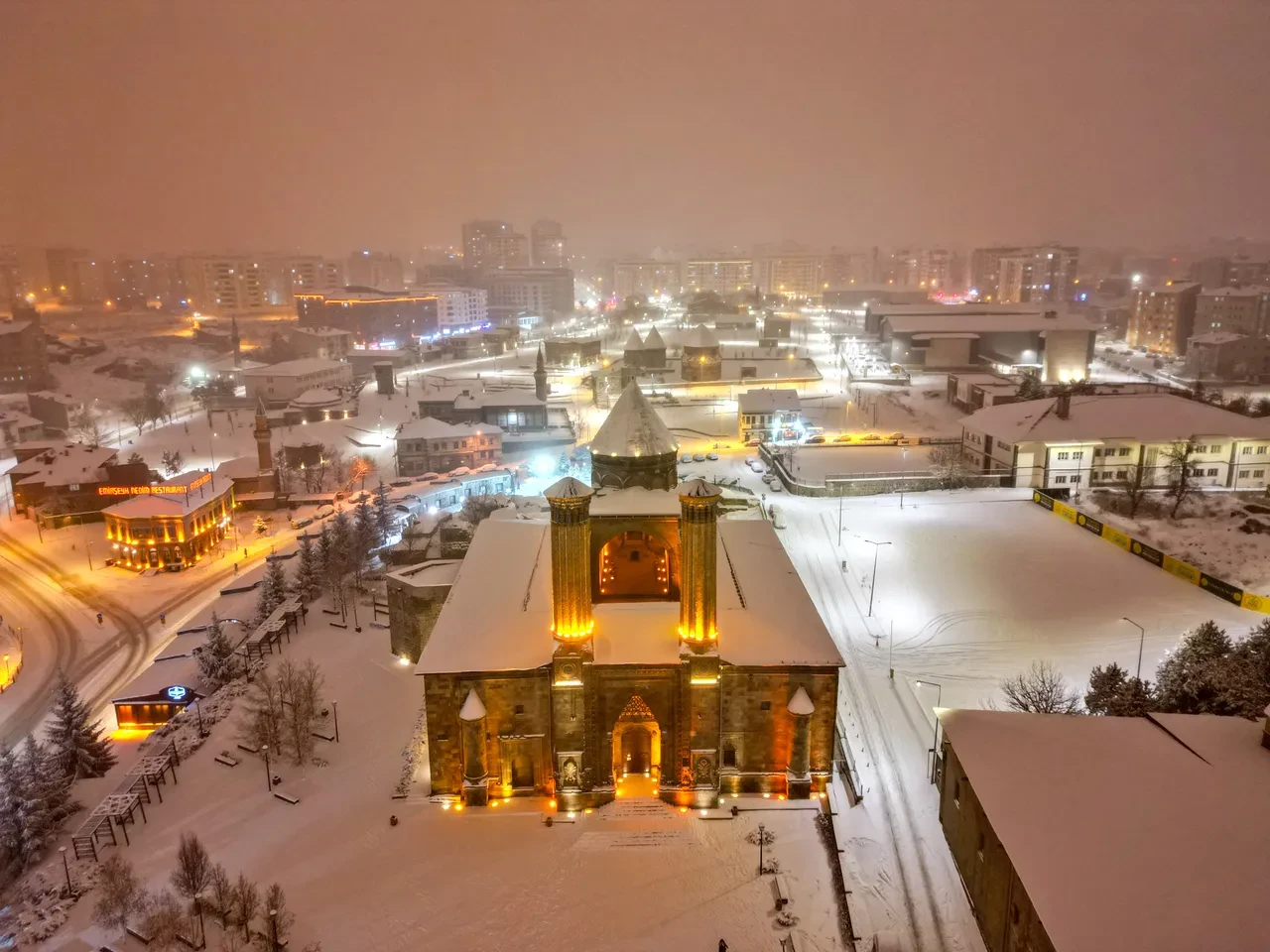 Kutup soğukları donduracak! Meteoroloji sarı ve turuncu kodla uyardı: Daha fazla kar geliyor