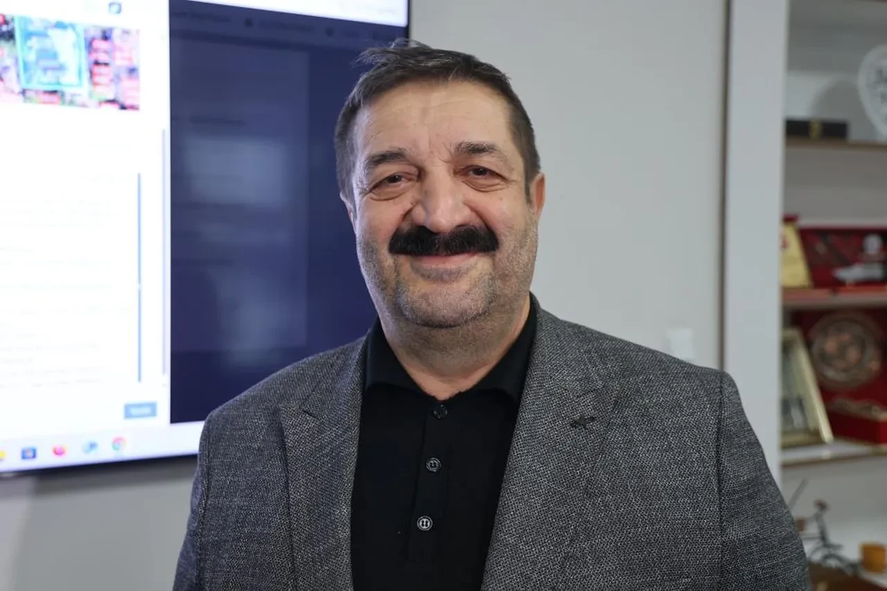 Mezarlıklar 'online' oldu! İsteyen fotoğrafını görecek isteyen dua okutacak