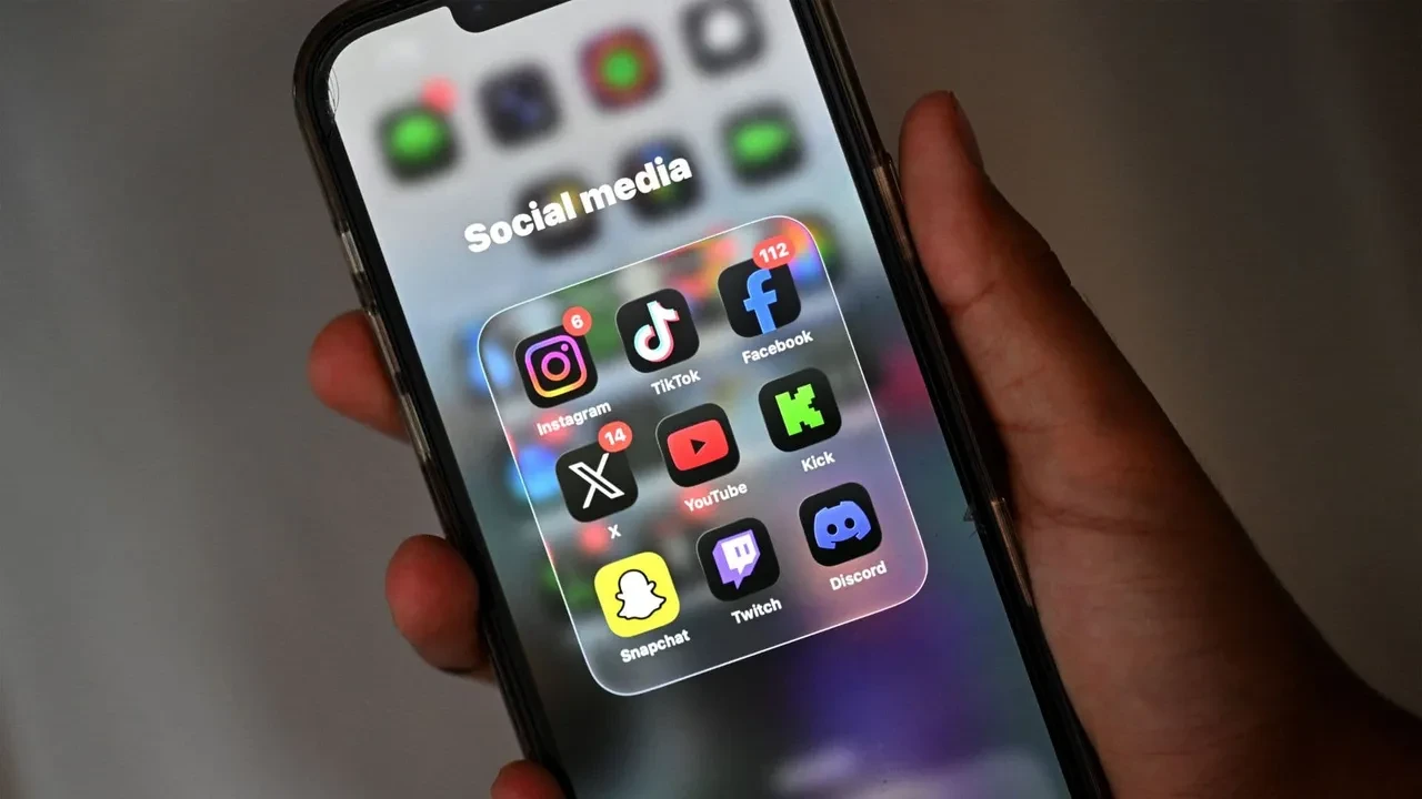 Sosyal medyaya uyarı etiketi zorunluluğu geliyor