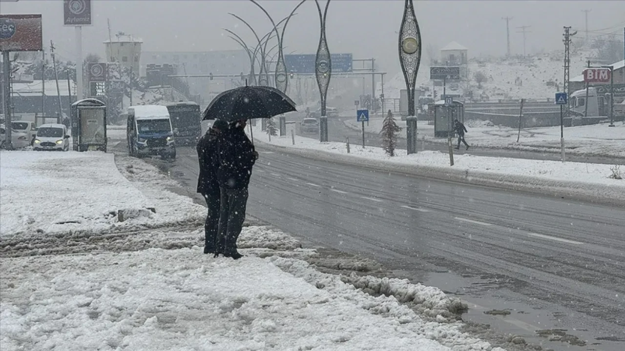 Batman'da yarın okullar tatil mi, var mı? 30 Aralık Salı Batman Valiliği'nden son dakika açıklama yapıldı