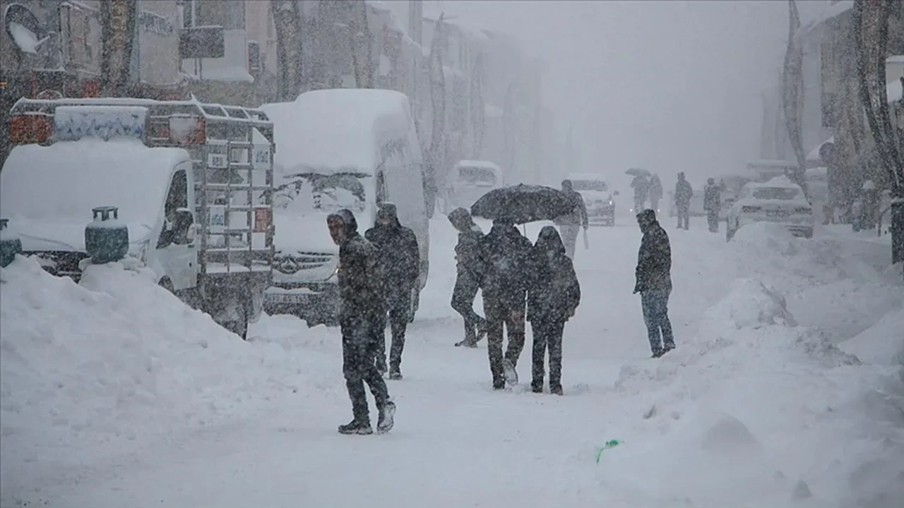 Batman'da yarın okullar tatil mi, var mı? 30 Aralık Salı Batman Valiliği'nden son dakika açıklama yapıldı