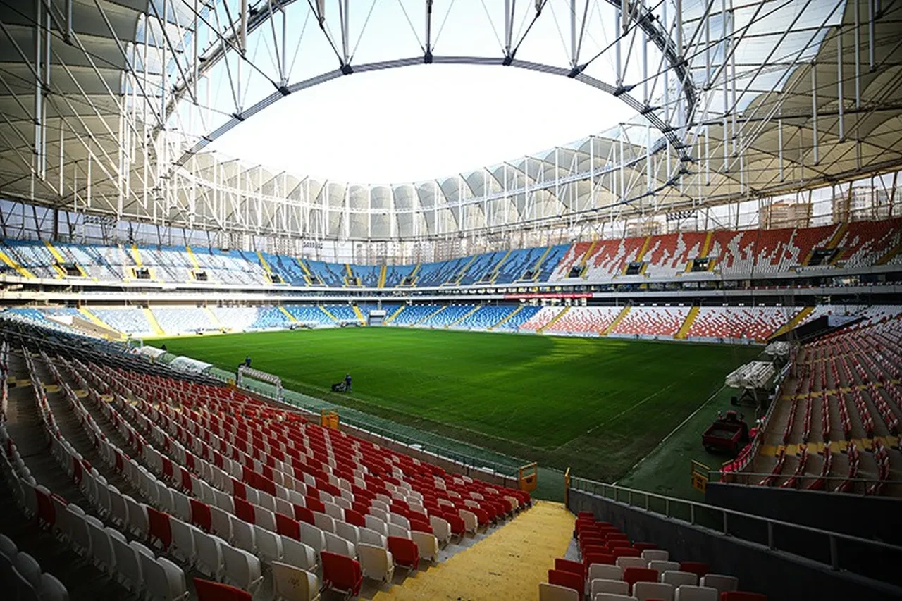 Dünyanın en büyük stadyumları belli oldu!  Pek çok ülke nüfusundan daha fazla insan sığıyor