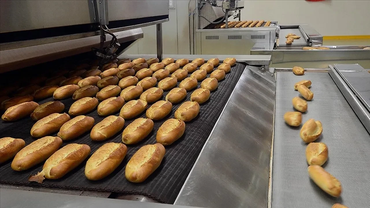 Ekmek için 2026 fiyat açıklaması! Fırıncılar Federasyonu Başkanı duyurdu
