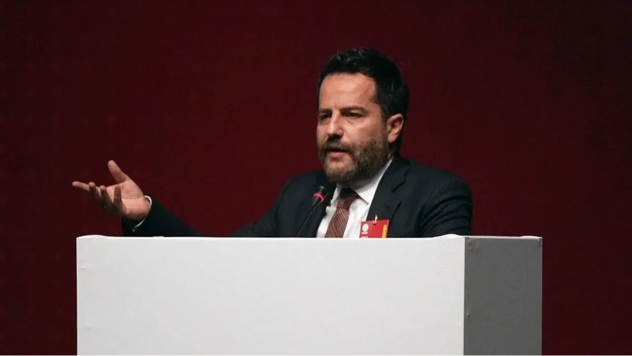 Galatasaray'ın eski yöneticisi Erden Timur tutuklandı!