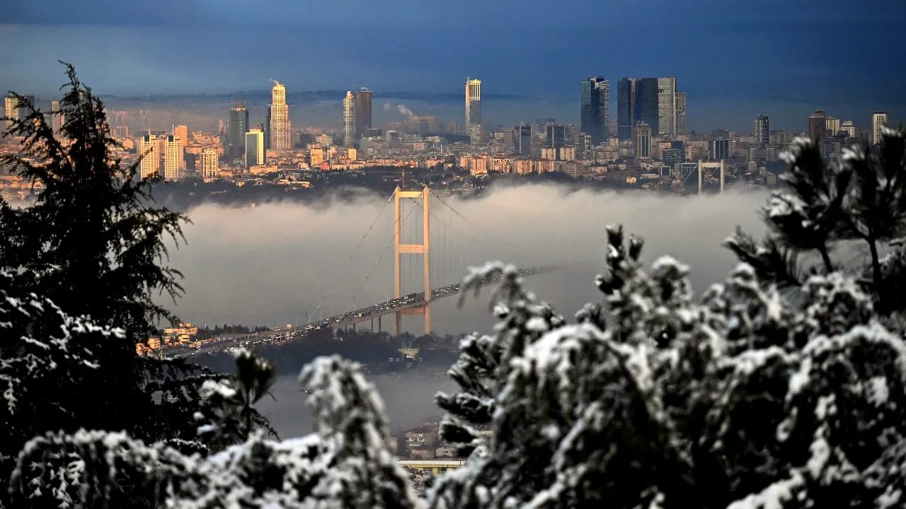 İstanbul'a neden kar yağmıyor? Uzman isim nedenlerini tek tek açıkladı