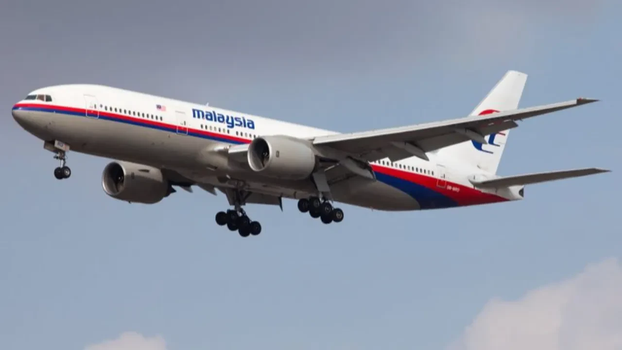 Malezya'da 239 yolcusuyla kayıplara karışan MH370 uçağı yeniden aranacak