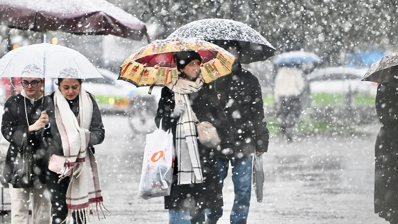 Meteoroloji'den 52 ilde kar yağışı uyarısı: Çığ, don ve buzlanmaya dikkat!