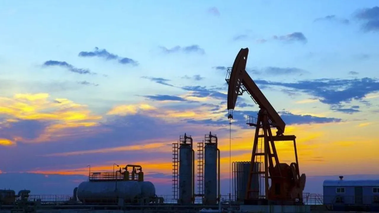 Orta Doğu’daki gerilim petrol fiyatlarını yukarı çekti