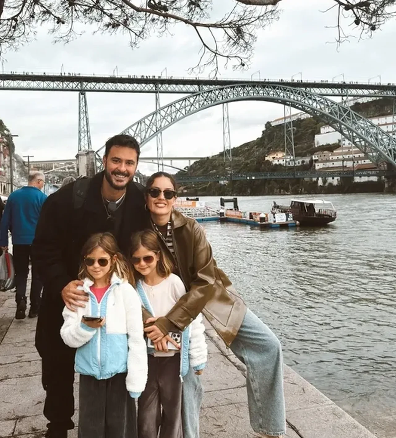 Pelin Akil "Resmi olarak boşanmadılar" sorusuna sert çıktı! Tavırları sosyal medyayı salladı